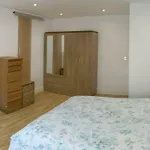 Spacious 2-Bed Apartment In Central Kingston Near Richmond Park